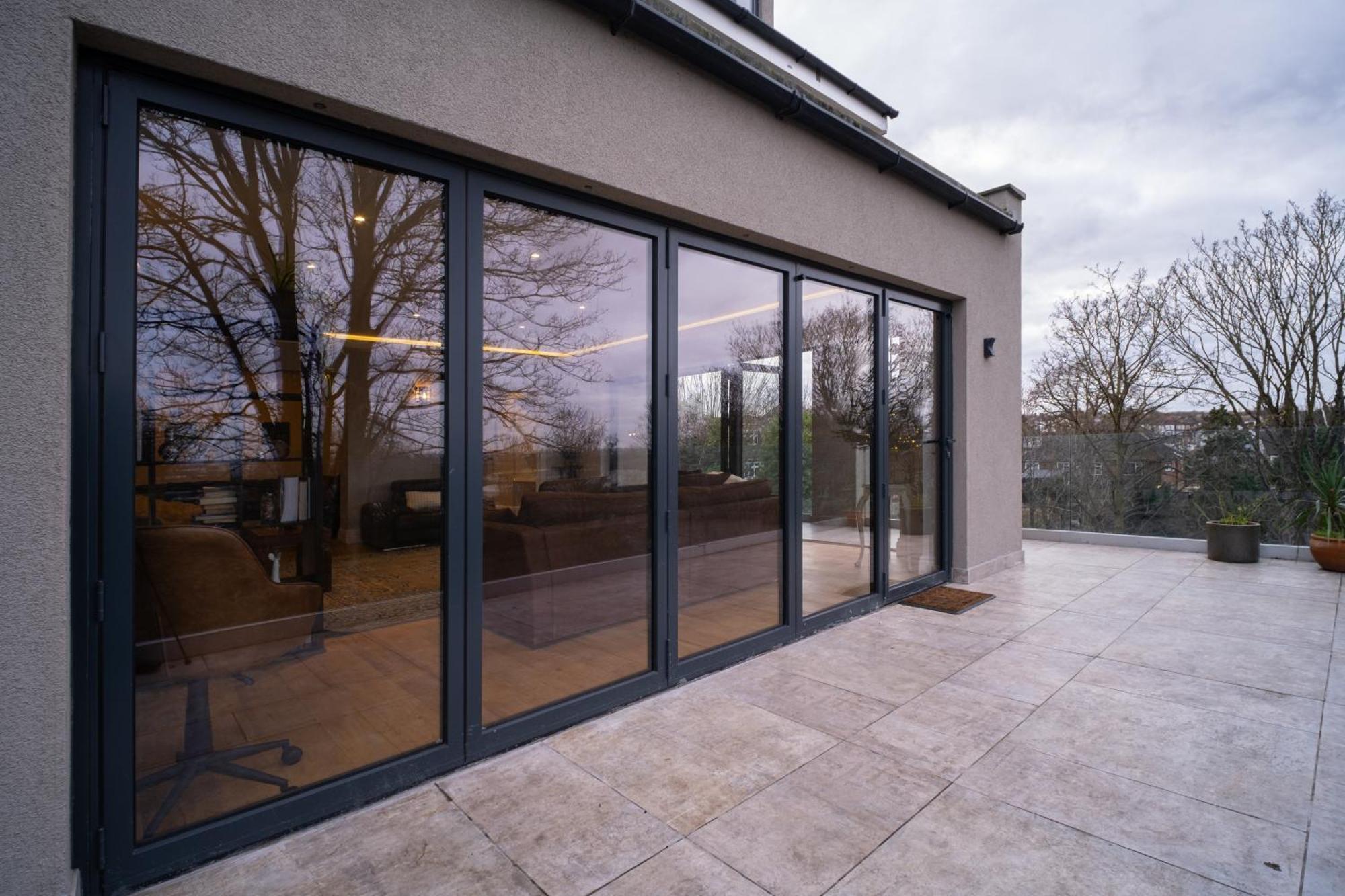 The Ridge London - Luxury Designer Villa With Hot Tub And Sauna, Bexley Borough Of London Exterior foto